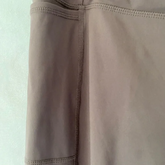 Free People Movement Cropped Capri Leggings Brown Large - Picture 6 of 10